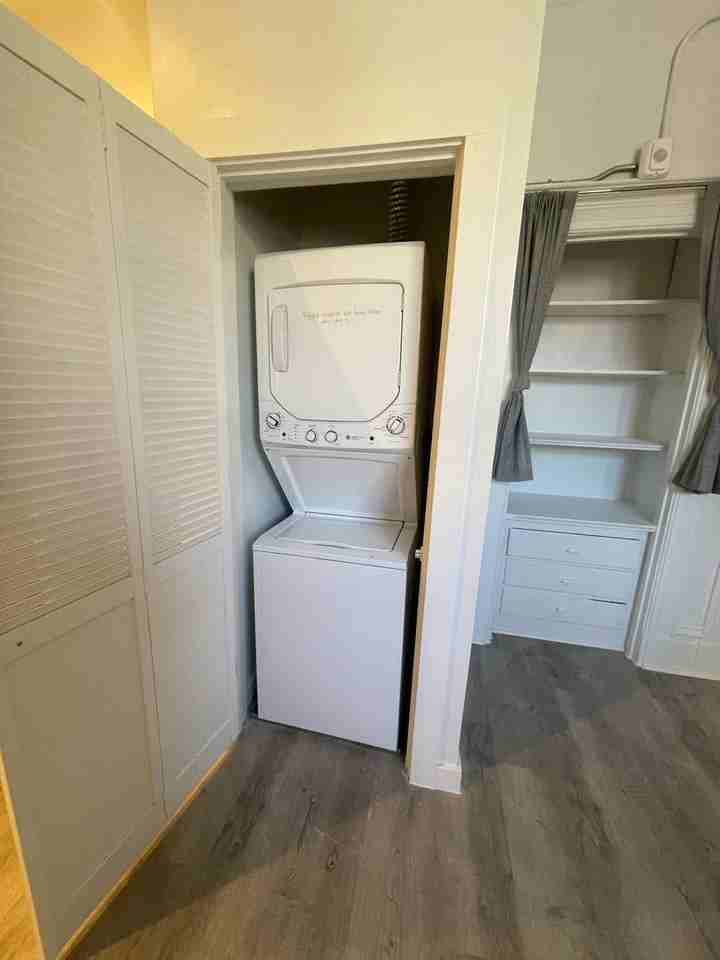 1430 Stockton St - Photo 3 of 30