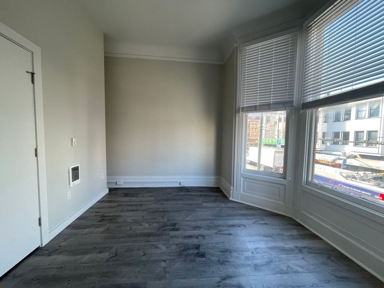 1430 Stockton St - Photo 6 of 30