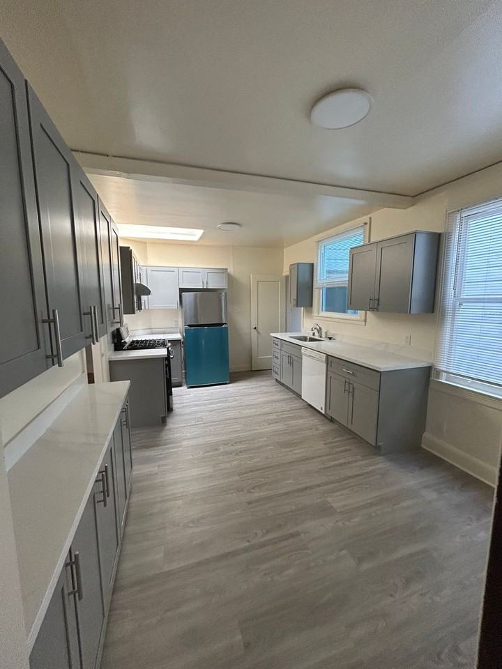 1862 20th Ave - Photo 2 of 28