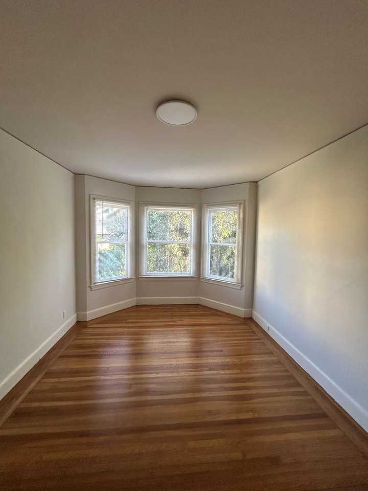 1862 20th Ave - Photo 6 of 28