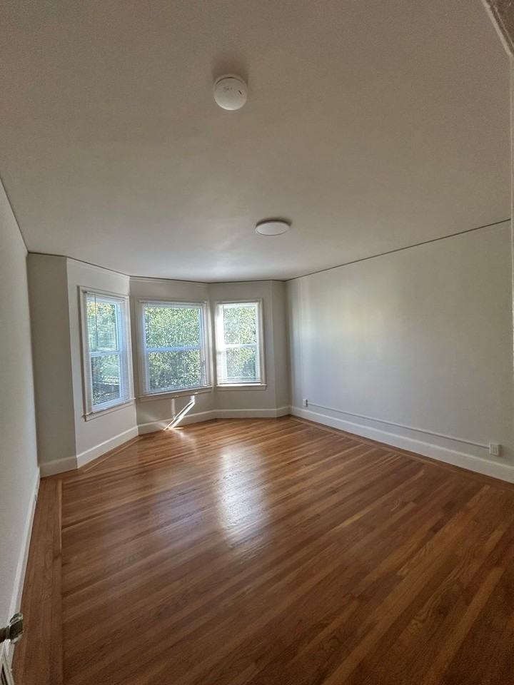 1862 20th Ave - Photo 7 of 28