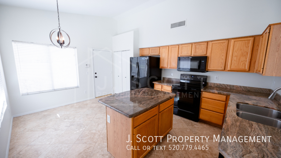 1289 N Balboa Dr - Photo 5 of 21