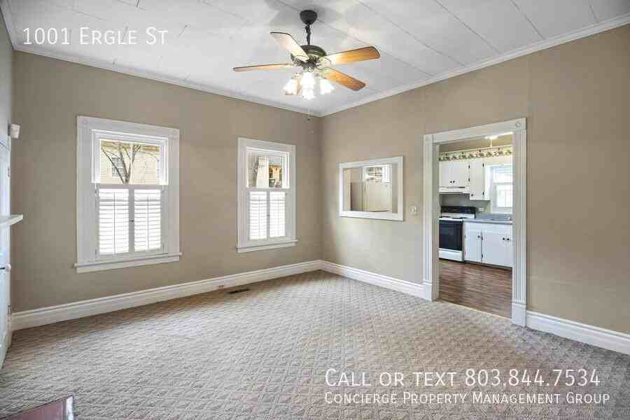 1001 Ergle St - Photo 7 of 18