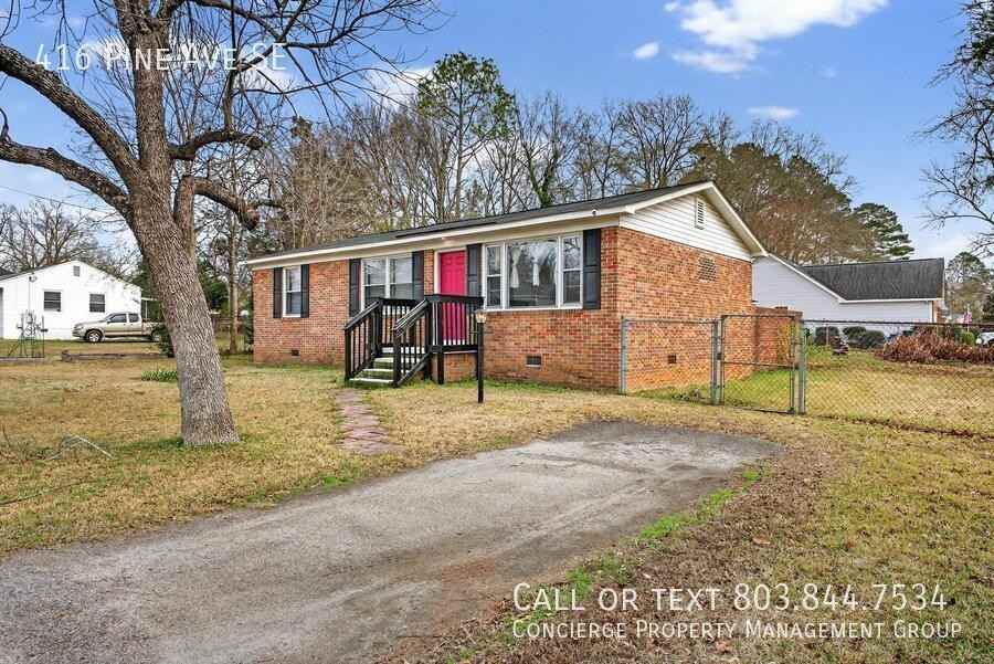 416 Pine Ave Se - Photo 2 of 19