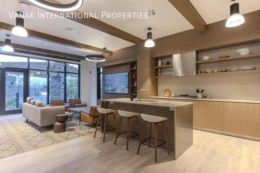 1504 Scott Cres - Photo 3 of 28