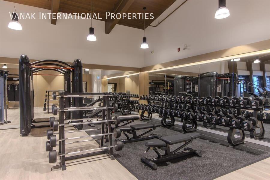 1504 Scott Cres - Photo 4 of 28