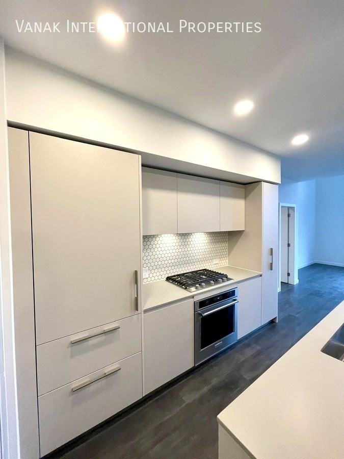 1504 Scott Cres - Photo 5 of 28