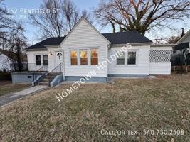 featured image of 152 Benefield St
