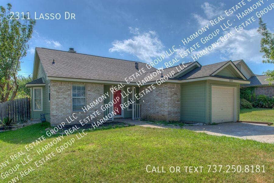 2311 Lasso Dr - Photo 2 of 19