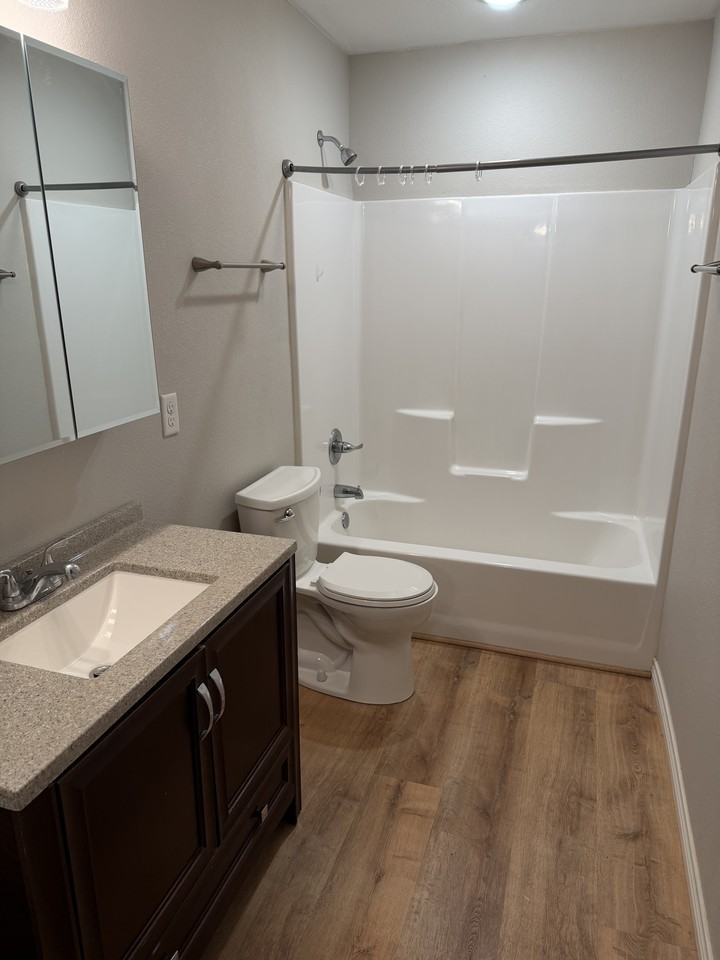 6641 W Fm 922 #B - Photo 7 of 12