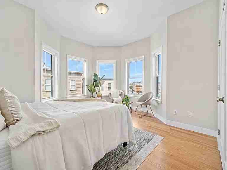 4 Hecla St #1 - Photo 2 of 8