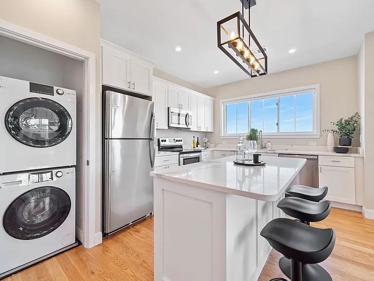 4 Hecla St #1 - Photo 4 of 8