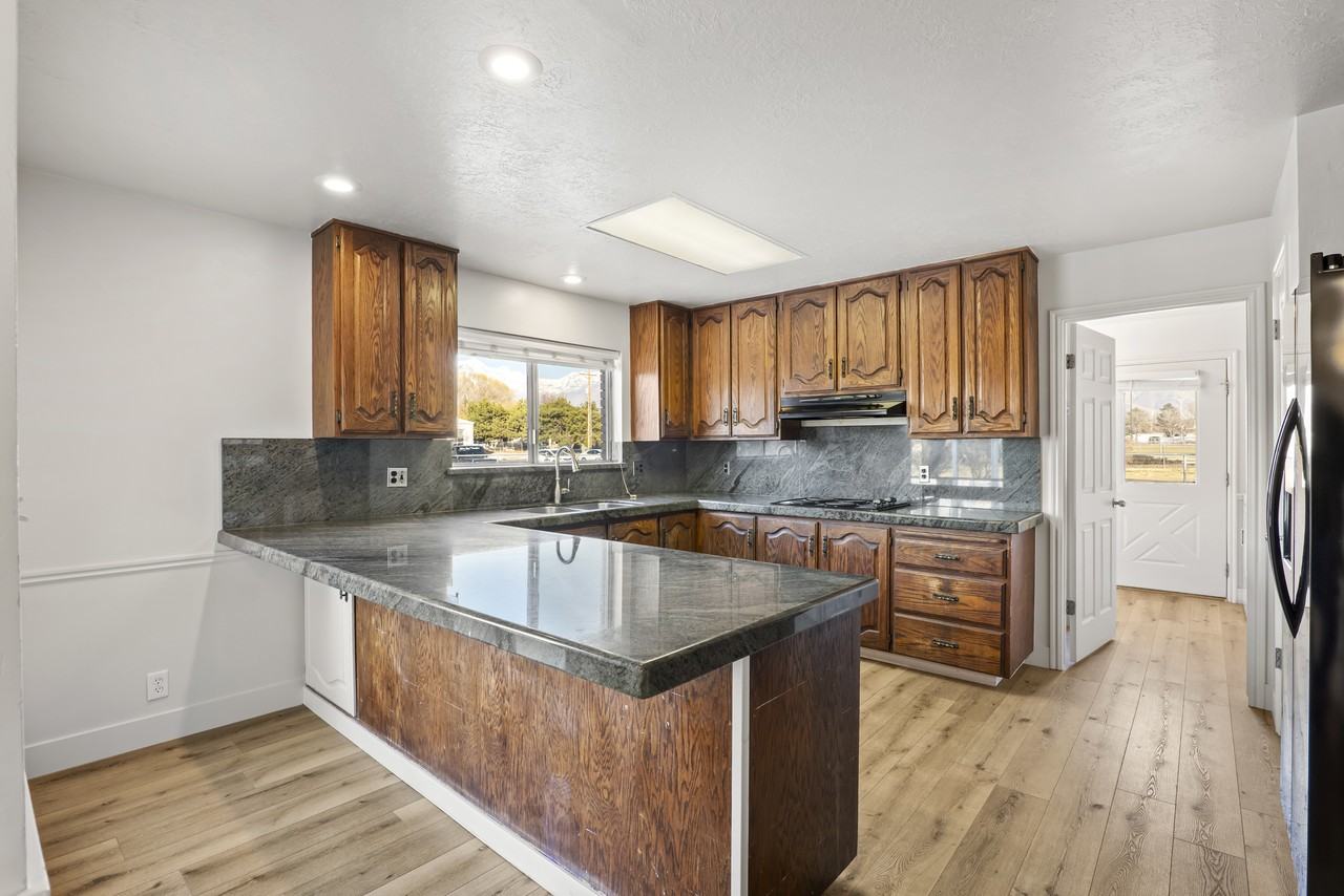 5920 W 10400 N #A - Photo 6 of 32