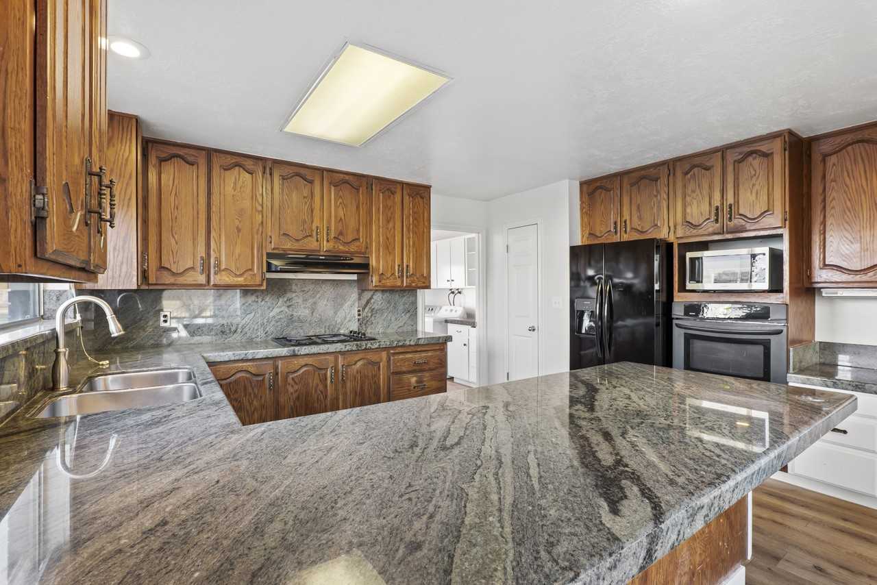 5920 W 10400 N #A - Photo 7 of 32