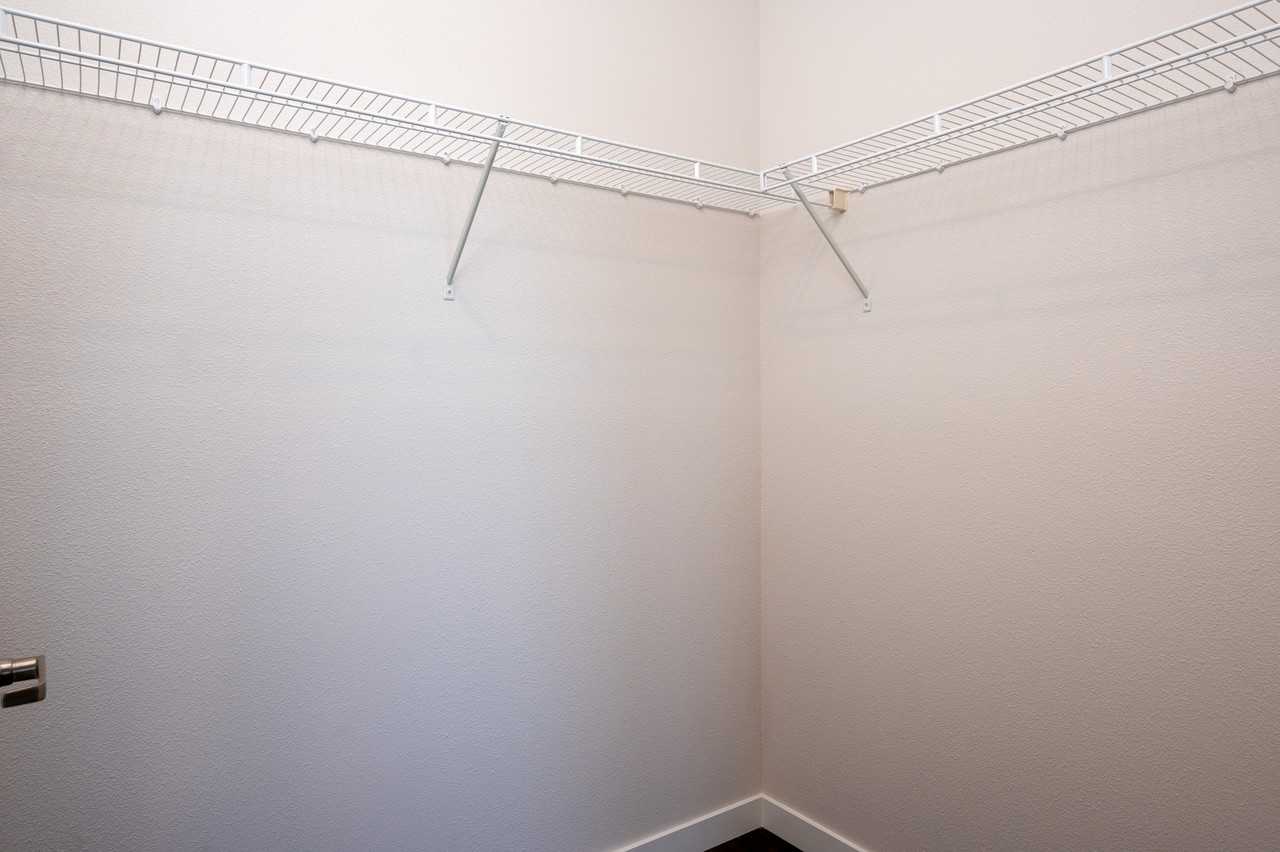 1925 Nw 24th Pl #304 - Photo 6 of 13