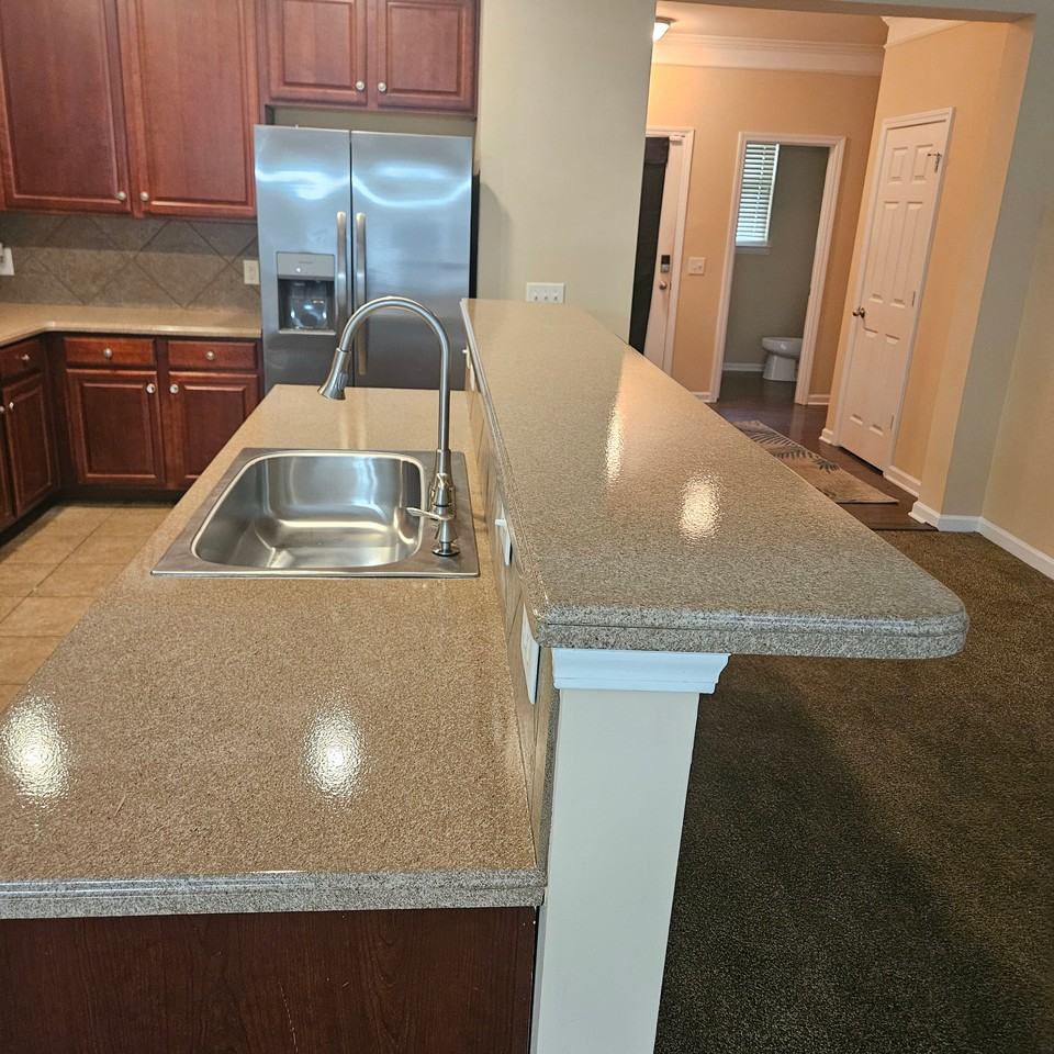 1052 Crown Blvd - Photo 3 of 16