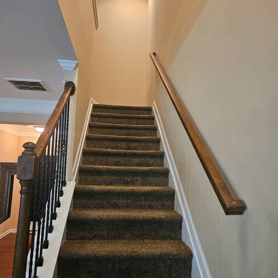 1052 Crown Blvd - Photo 6 of 16