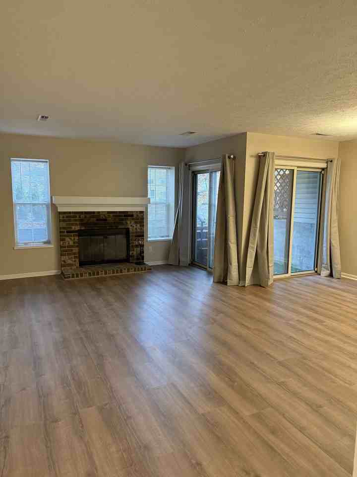 1390 Cedarwood Dr #D1 - Photo 6 of 18