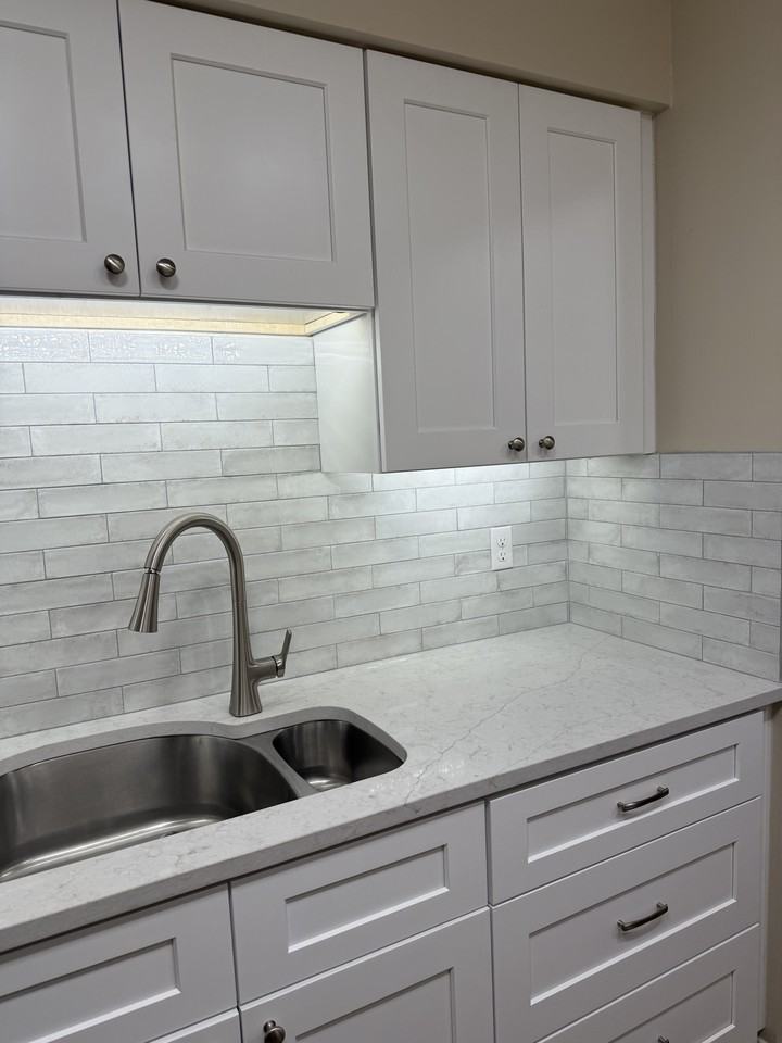 1390 Cedarwood Dr #D1 - Photo 3 of 18