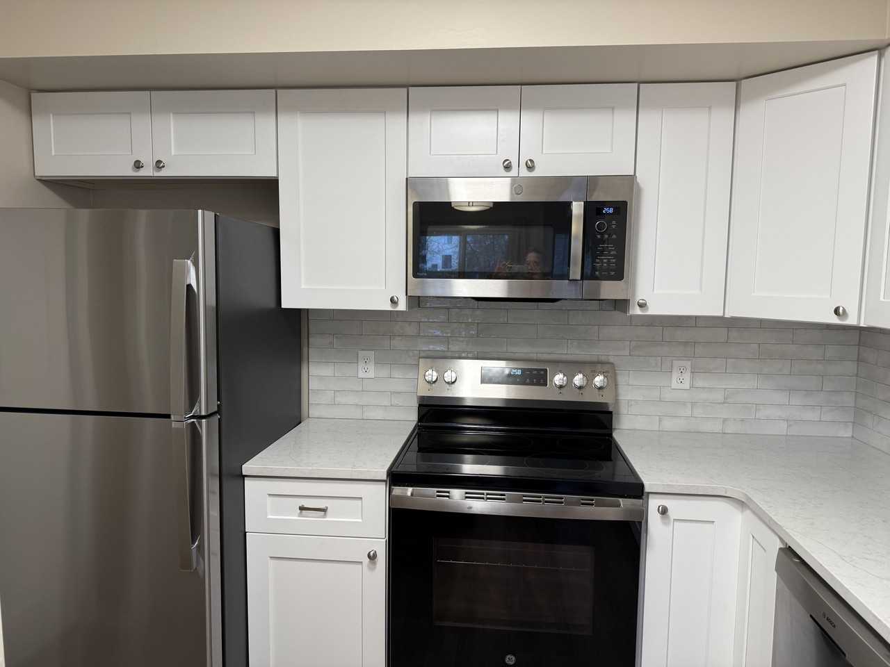 1390 Cedarwood Dr #D1 - Photo 2 of 18