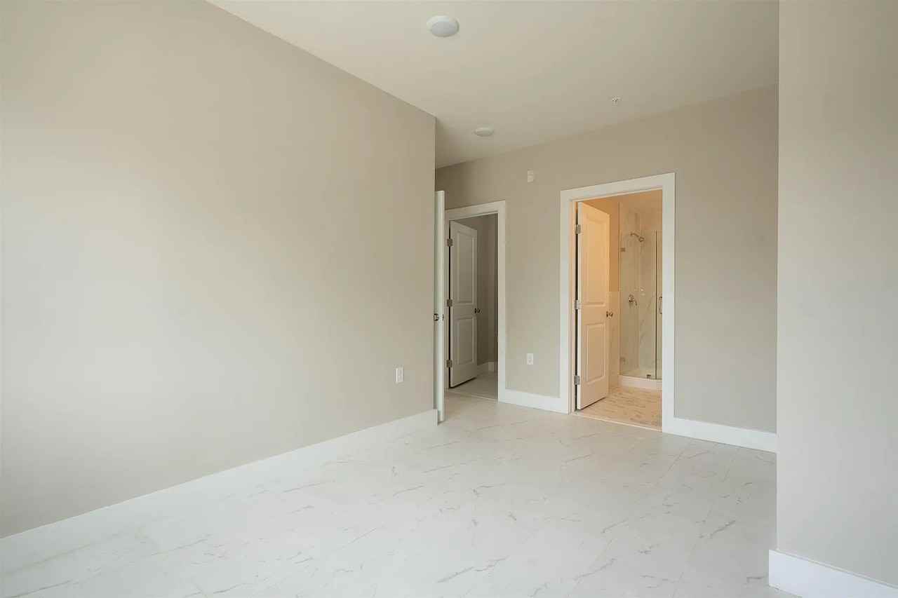 242 Beacon Ave #102 - Photo 5 of 9