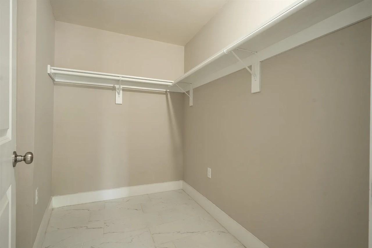 242 Beacon Ave #102 - Photo 6 of 9