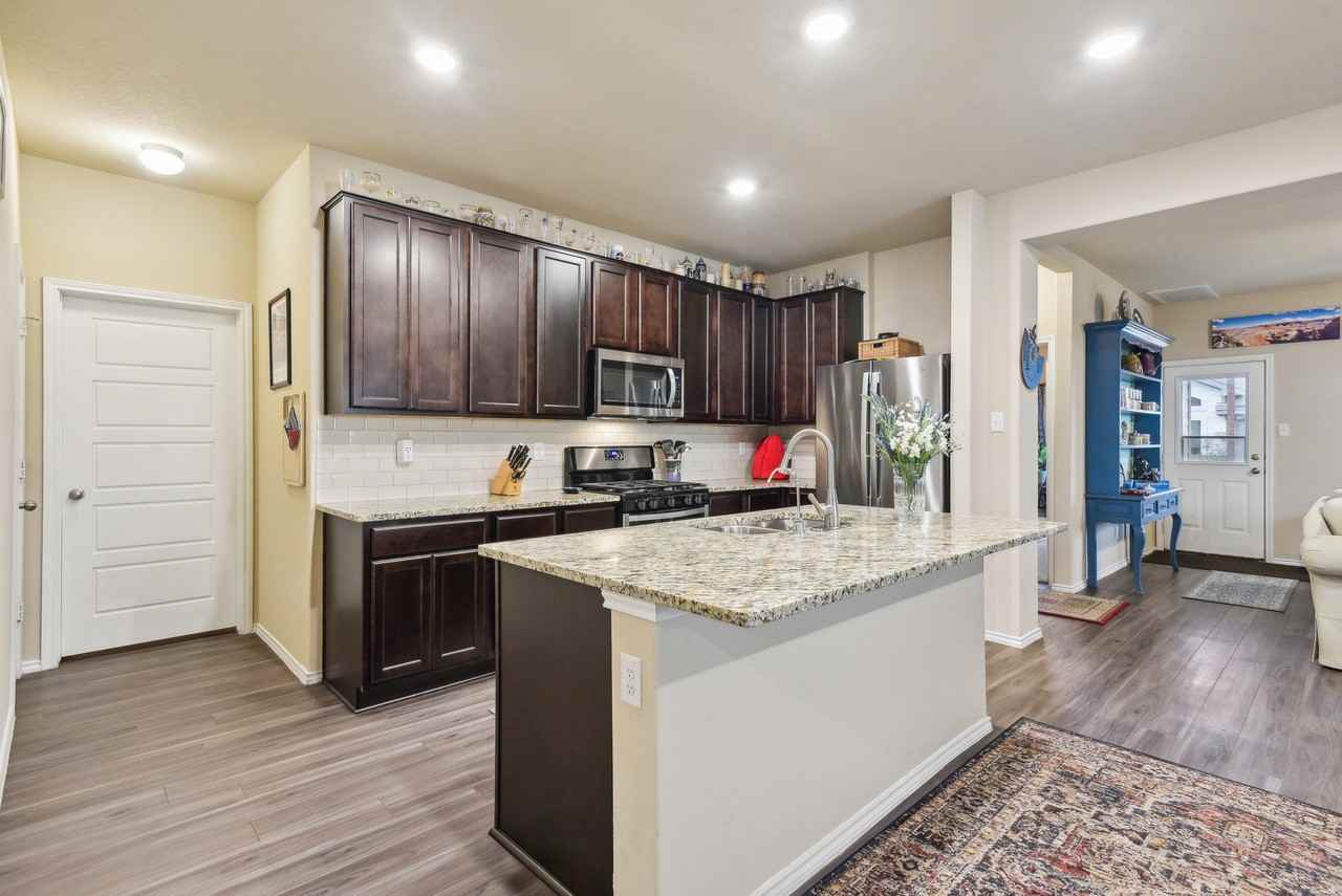 513 Chelson Hunt #NA - Photo 4 of 50