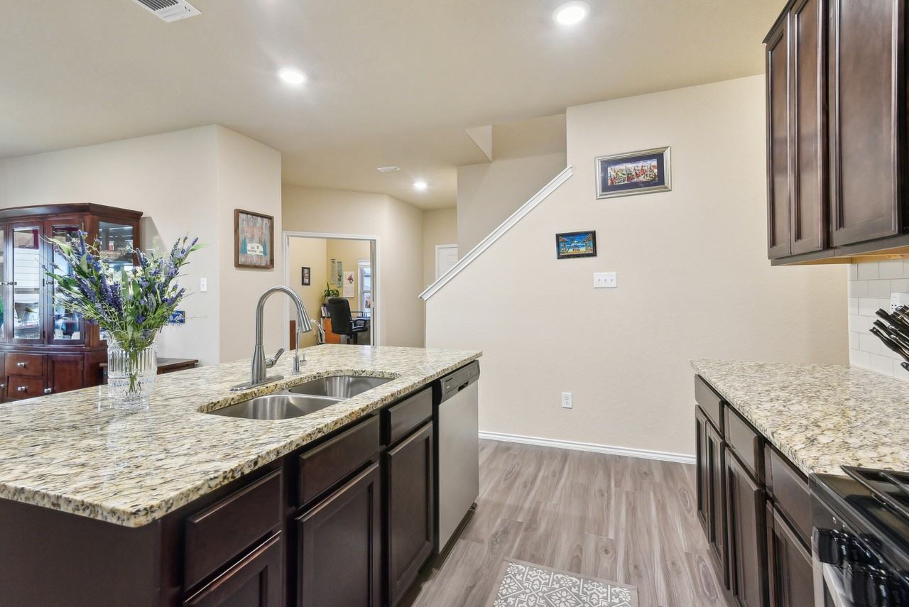 513 Chelson Hunt #NA - Photo 7 of 50