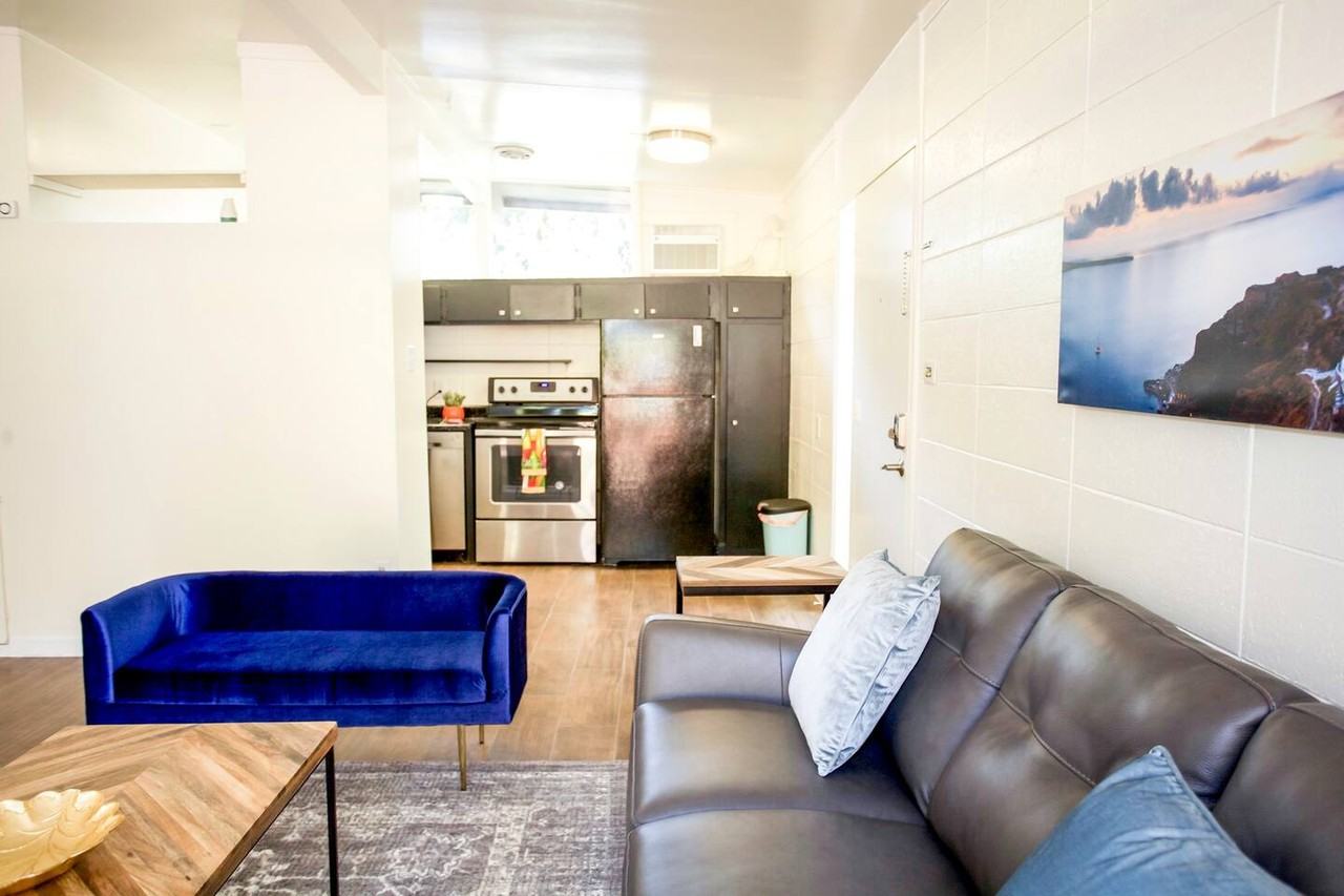 604 E 8th St #604 - Photo 2 of 13