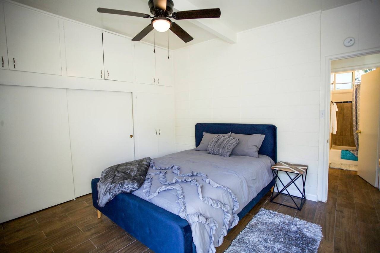 604 E 8th St #604 - Photo 7 of 13