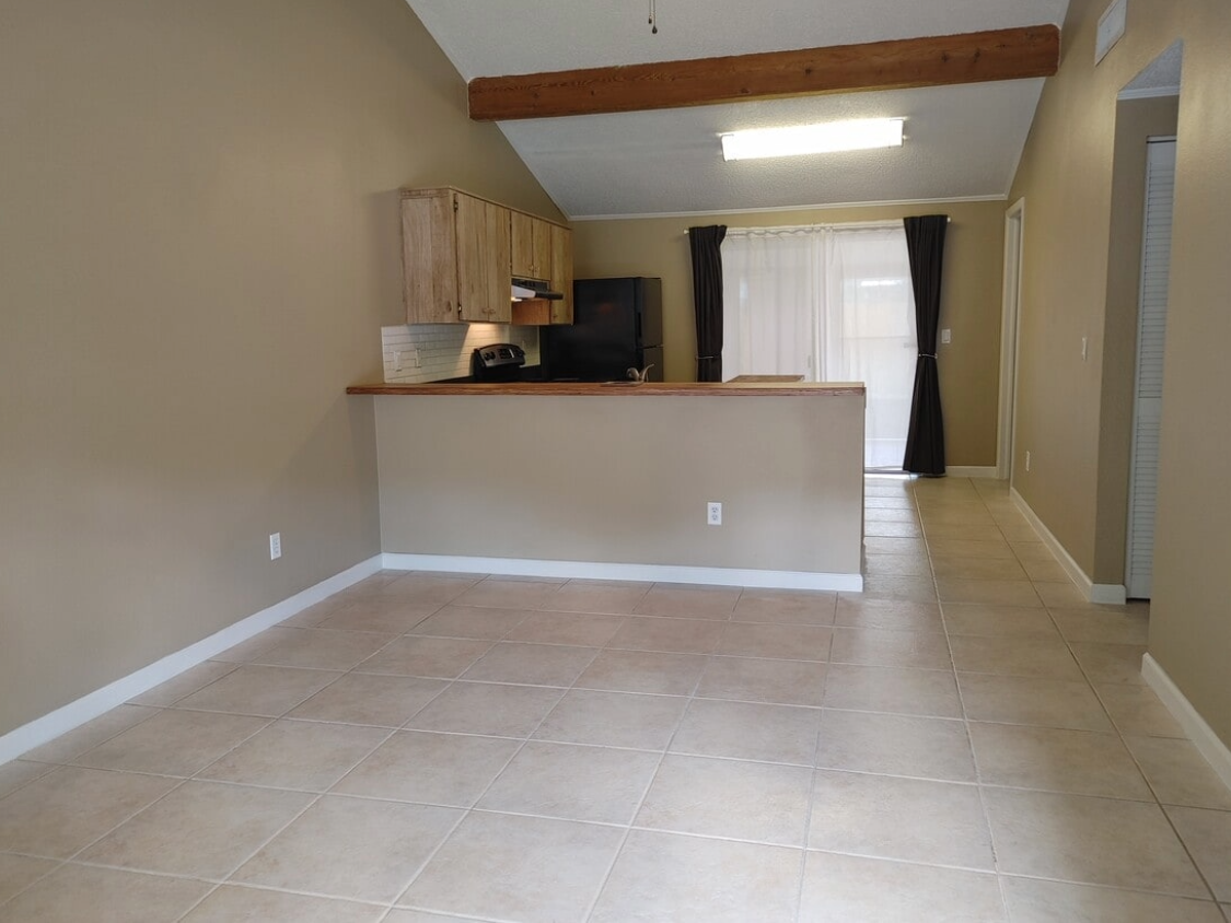 2809 Cedaridge Dr #NA - Photo 2 of 17