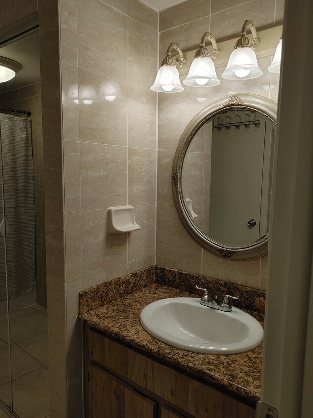 2809 Cedaridge Dr #NA - Photo 7 of 17