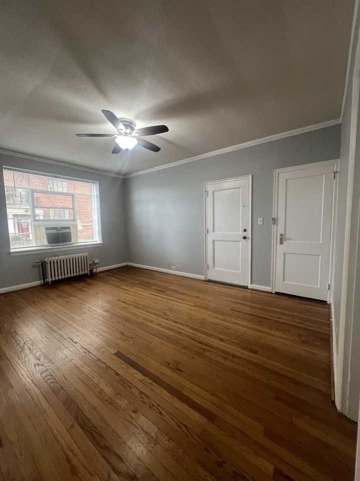 1217 N Main St #B - Photo 3 of 9