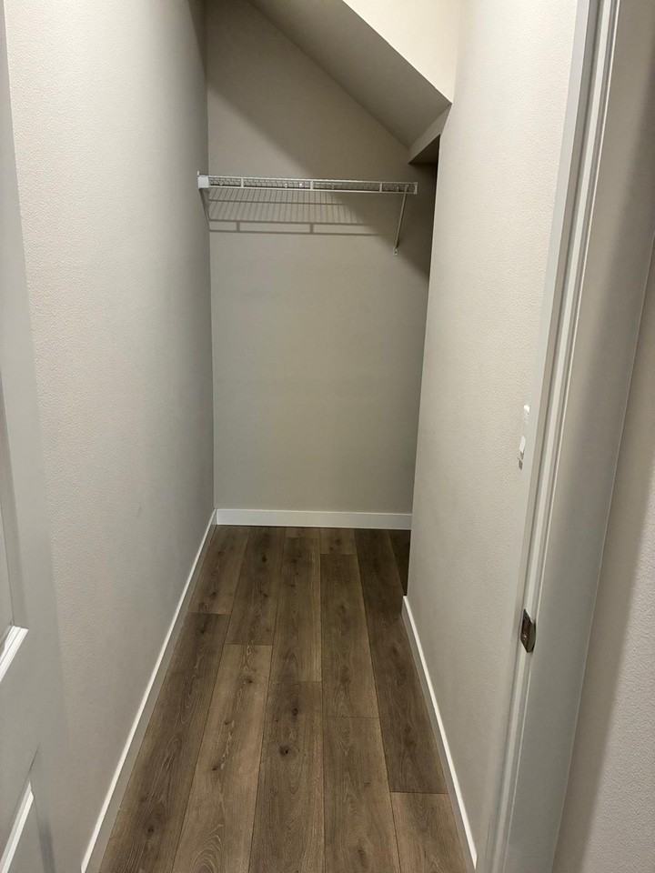 19310 36th Ave Se #E - Photo 3 of 32