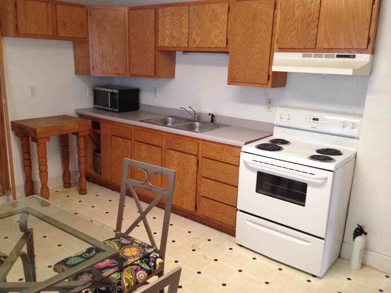 504 Quincy St - Photo 4 of 19