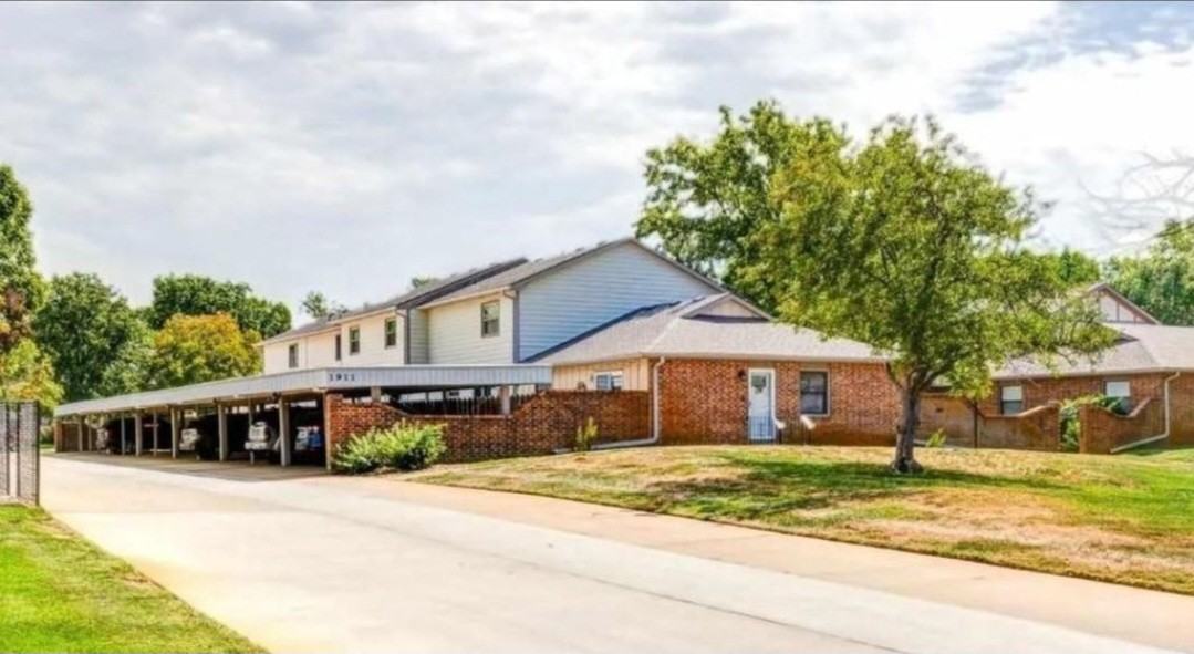 1911 Glendale Rd #D - Photo 3 of 24