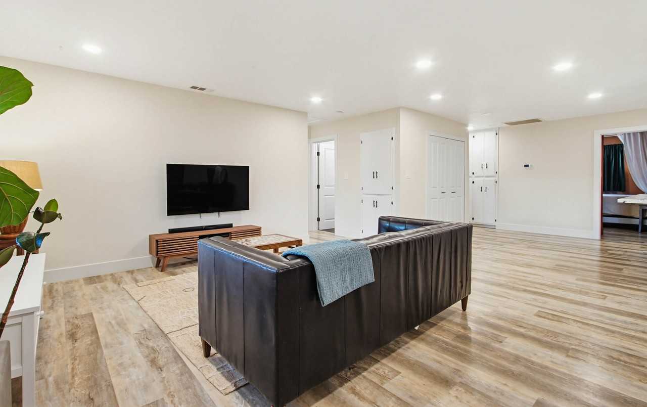 1418 Marshall St #NA - Photo 5 of 46