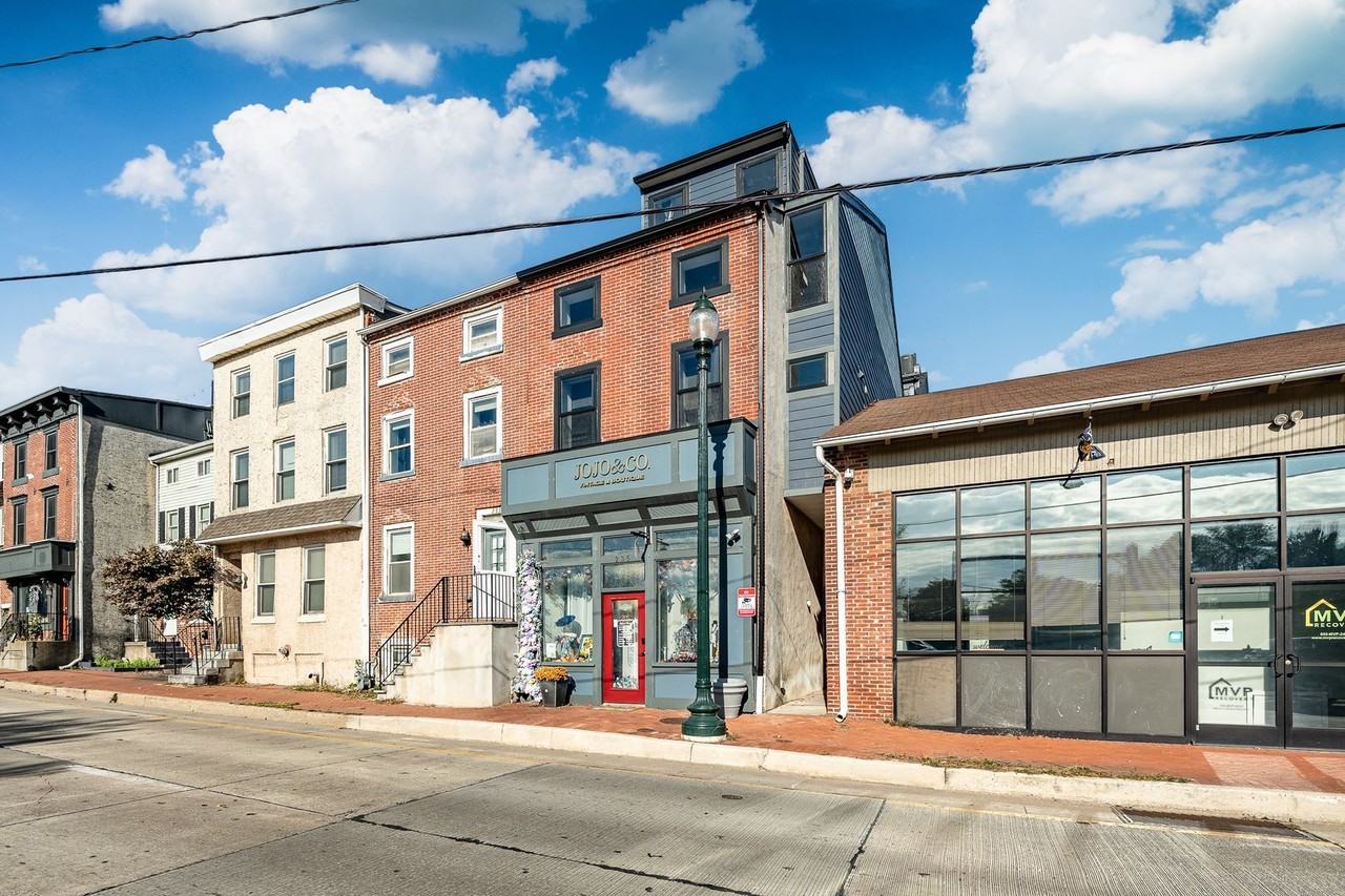 235 E Market St Rm 3 #6