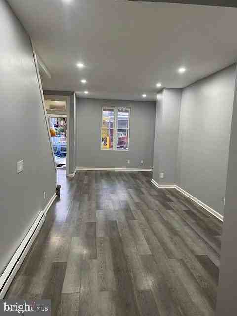 3411 G St - Photo 4 of 11