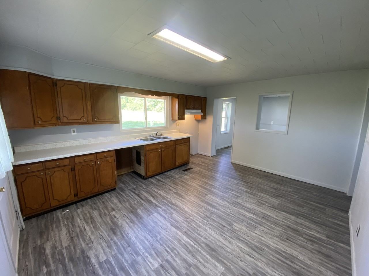 19418 Newtown Rd - Photo 3 of 13