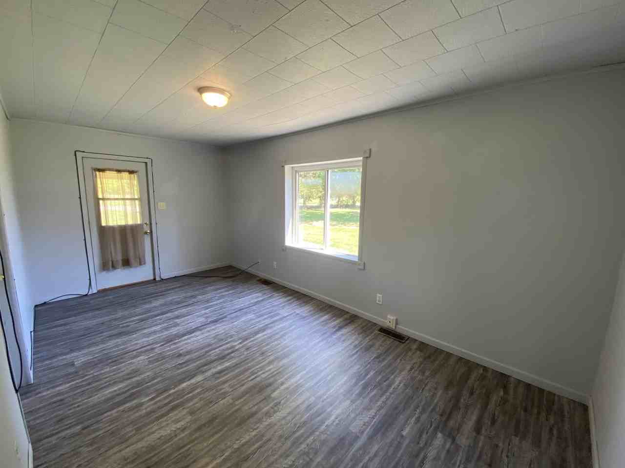 19418 Newtown Rd - Photo 7 of 13