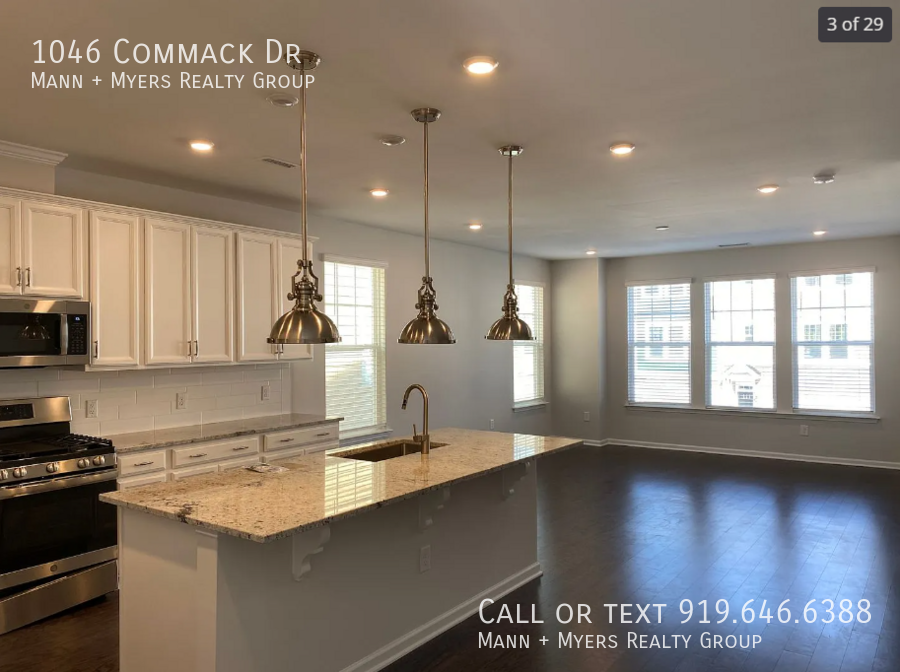 1046 Commack Dr - Photo 2 of 28