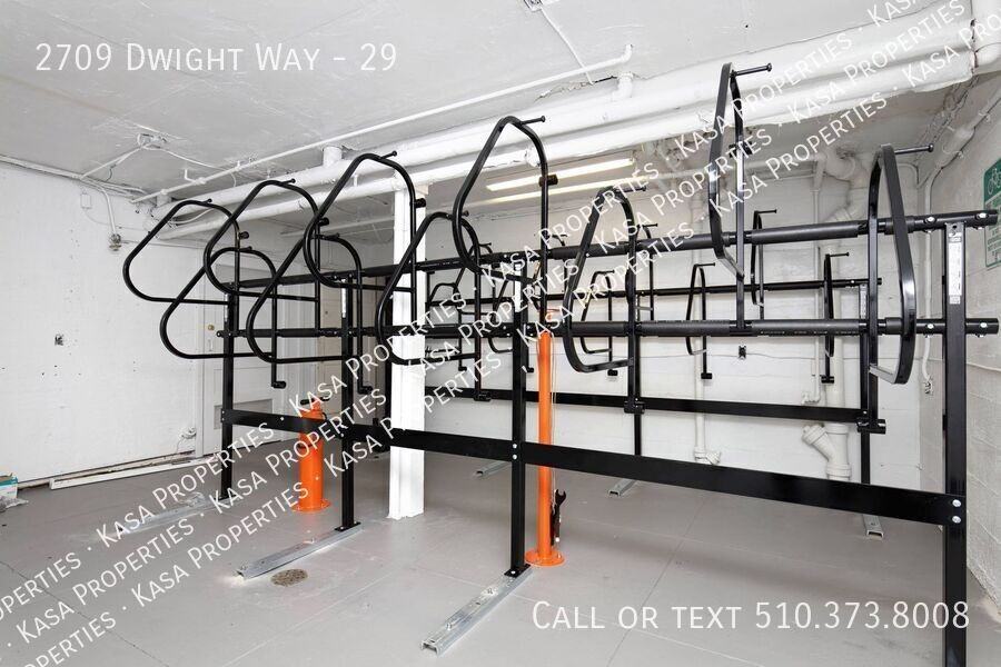 2709 Dwight Way Bishop - Photo 3 of 31