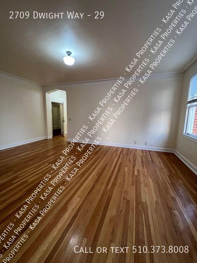 2709 Dwight Way Bishop - Photo 6 of 31