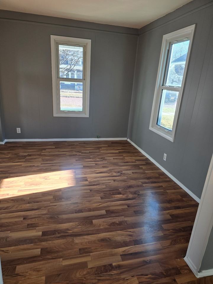 2205 N Maryland St #1 - Photo 3 of 12