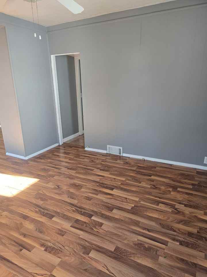 2205 N Maryland St #1 - Photo 5 of 12