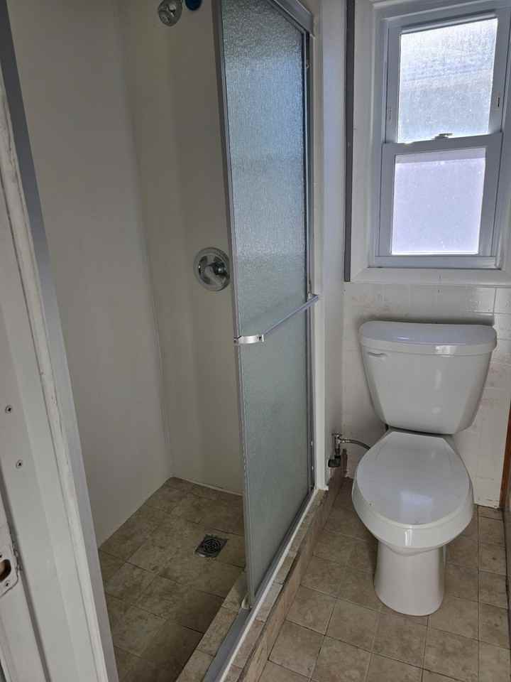 2205 N Maryland St #1 - Photo 6 of 12