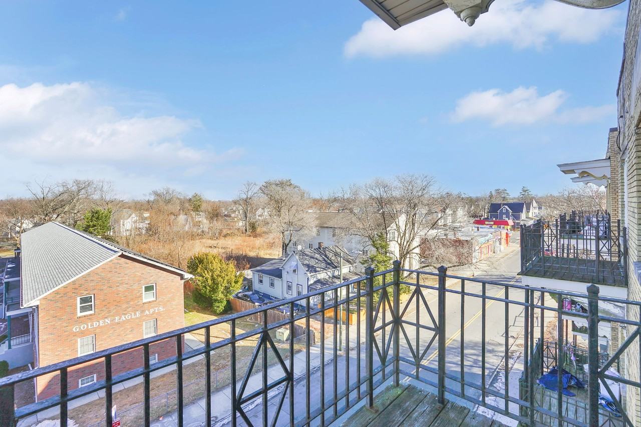 144 White St Apt 4r #4R - Photo 6 of 25