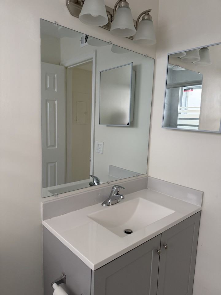 Aqua Residence @ Hollywood - Photo 4 of 7