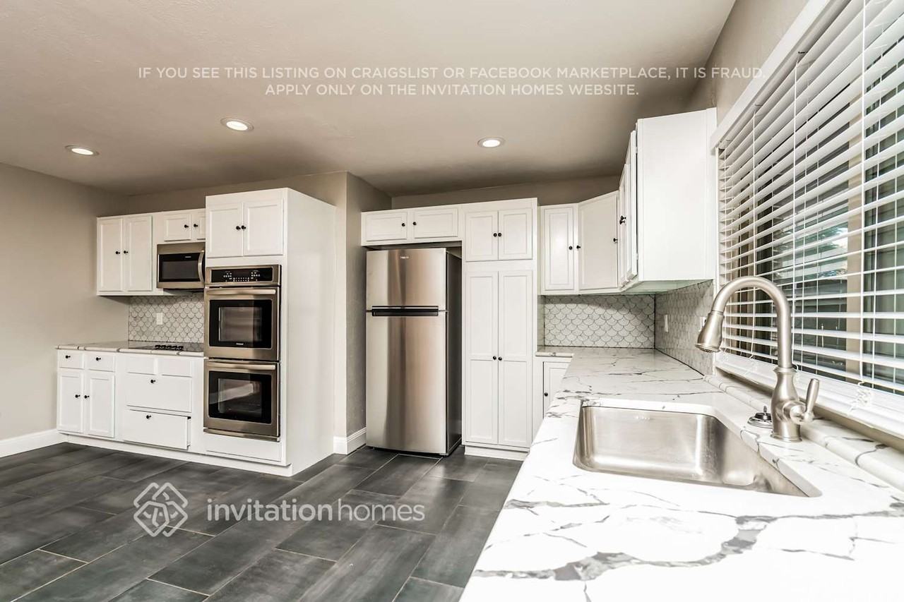 5001 Thompson Dr - Photo 6 of 16